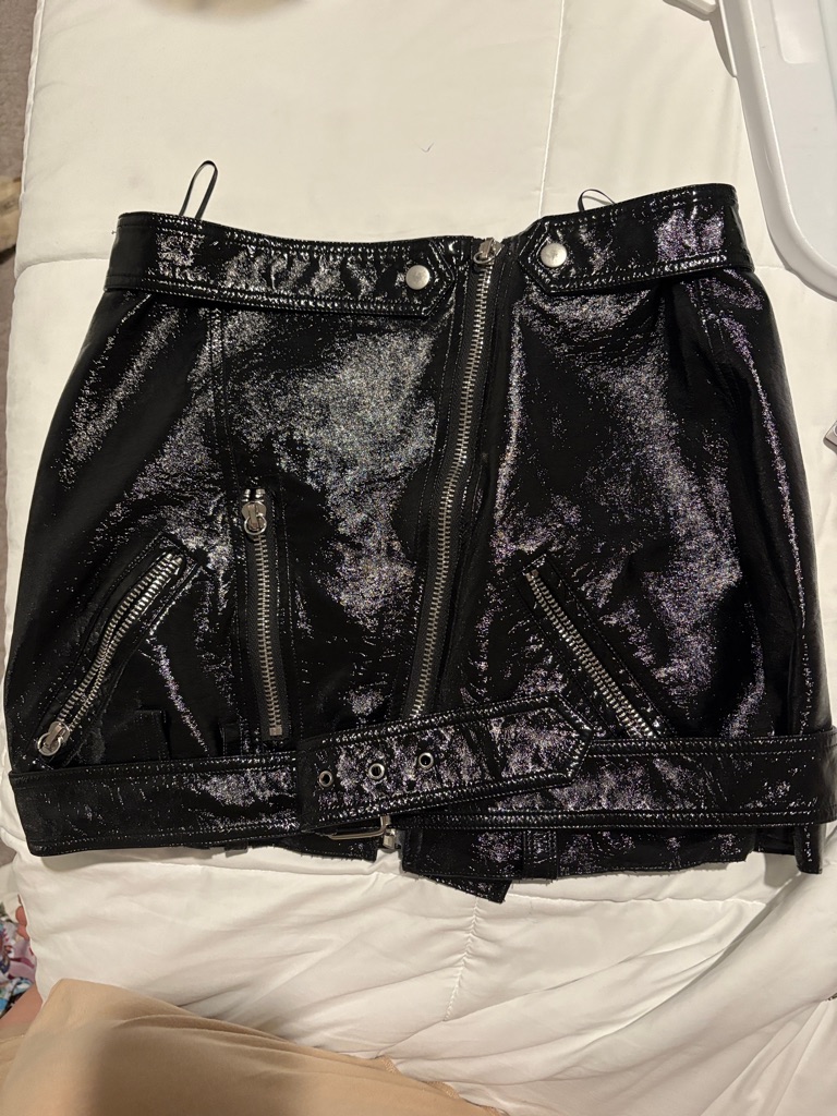 Nonchalant Black Patent-Look Moto Mini Skirt With Zippers